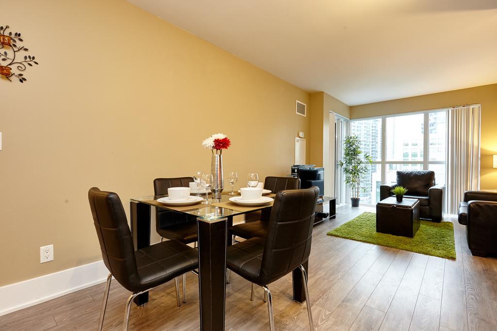 Atlas Suites - Cn Tower & Convention Centre Торонто Екстер'єр фото