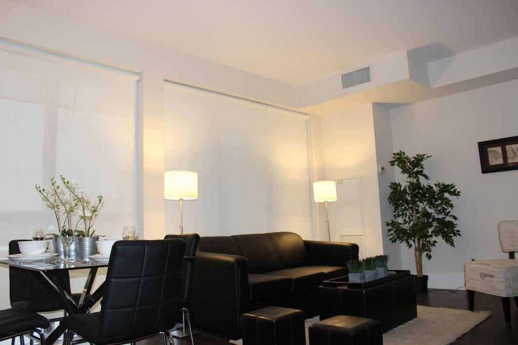 Atlas Suites - Cn Tower & Convention Centre Торонто Номер фото