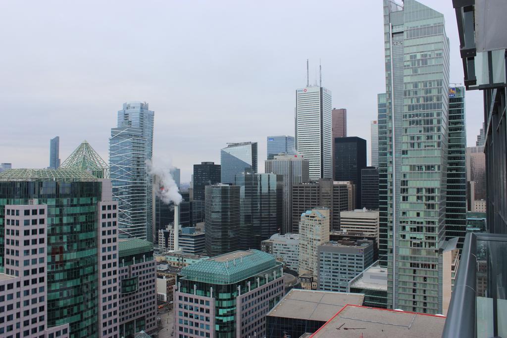 Atlas Suites - Cn Tower & Convention Centre Торонто Екстер'єр фото