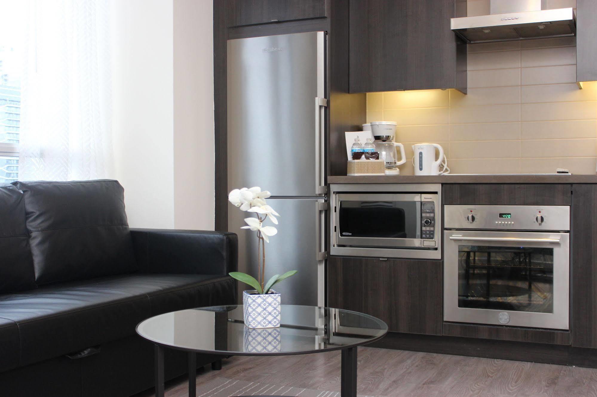 Atlas Suites - Cn Tower & Convention Centre Торонто Екстер'єр фото
