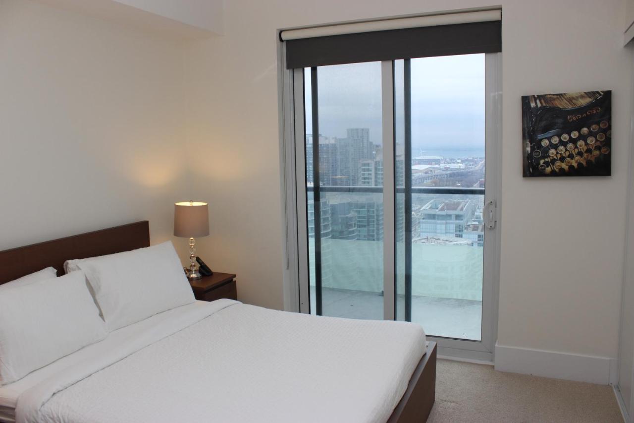 Atlas Suites - Cn Tower & Convention Centre Торонто Екстер'єр фото